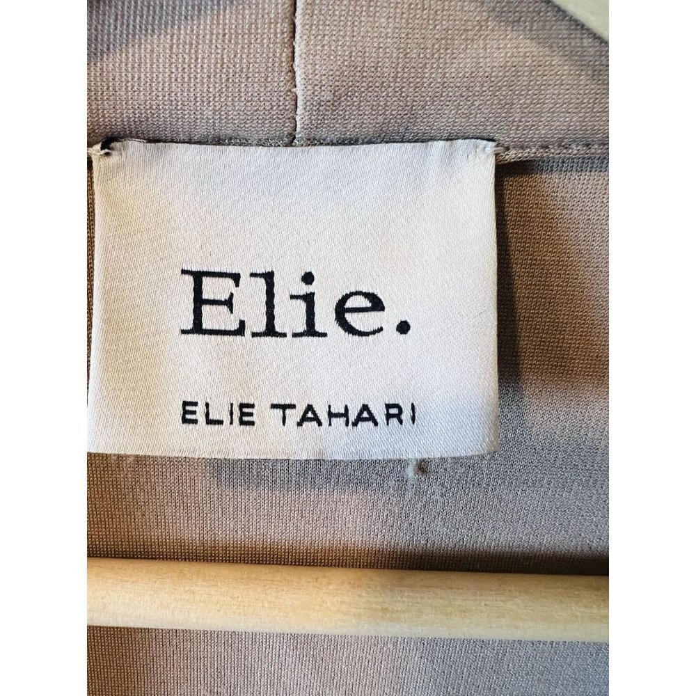 Elie By Elie Tahari Women’s Tan Blazer Size Large Business Casual Travel - Picture 5 of 8